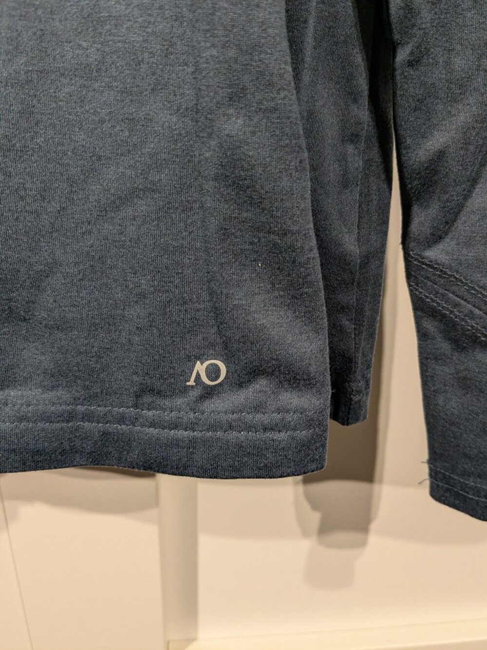 Anderson Ord performance apparel Blacks Beach Hoodie Navy Heather - Picture 8 of 10